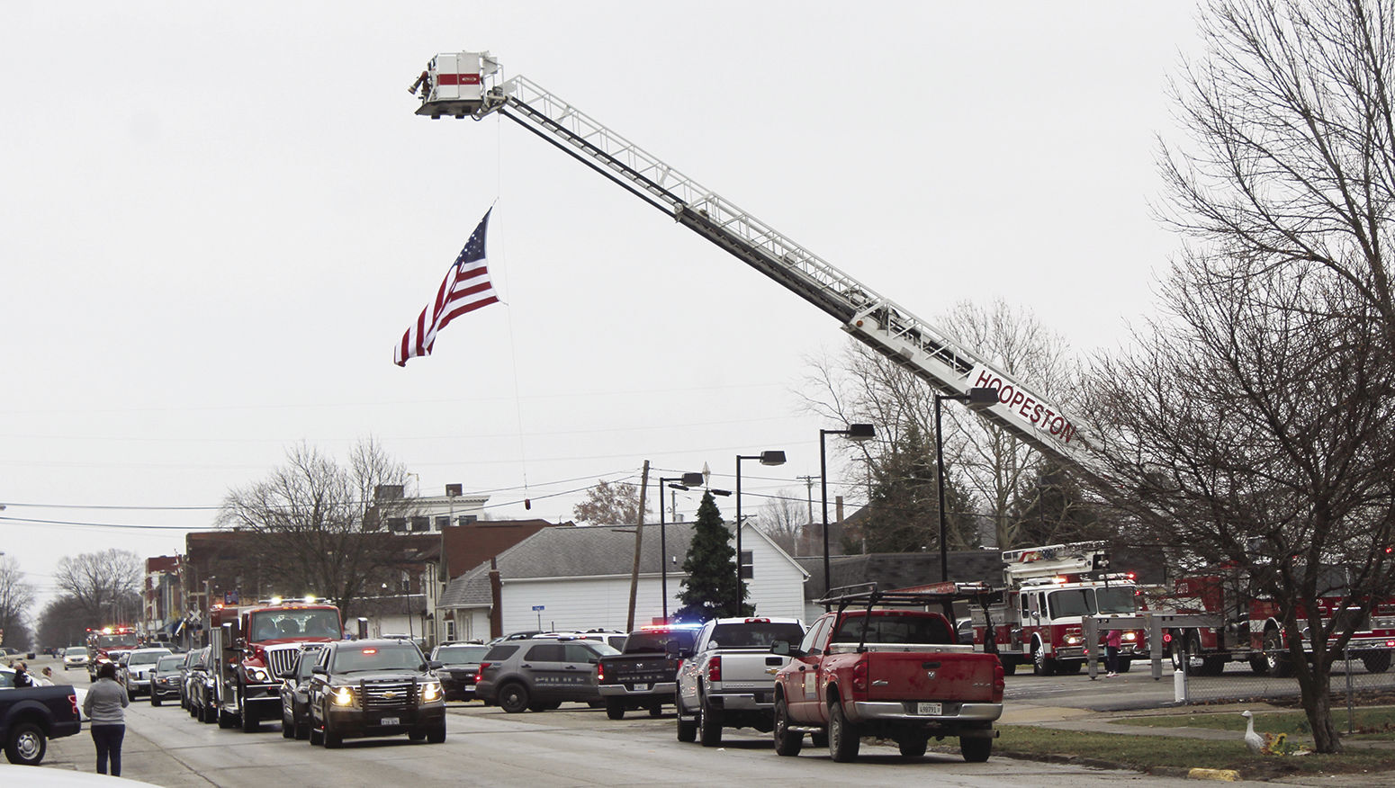 Community members pay last respects to mayor